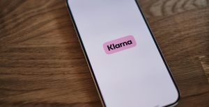 Klarna app open on a phone
